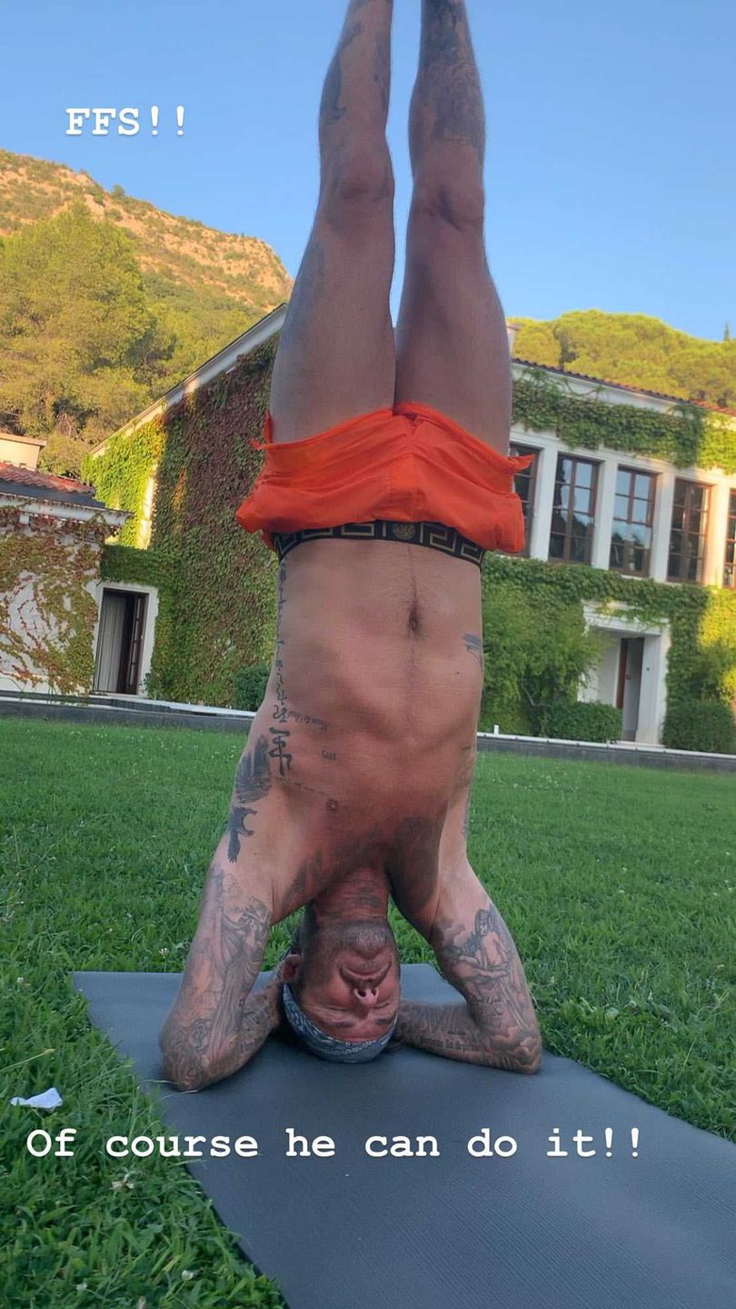 David Beckham - joga na wakacjach we Włoszech