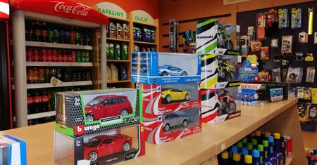 Poszukiwałem polskich produktów w Czechach. Znalazłem tylko... napoje z Orlenu
