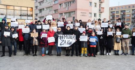 Szczecin. Protestowali w obronie ofiary księdza pedofila. Stanisław Michalkiewicz ujawnił jej dane