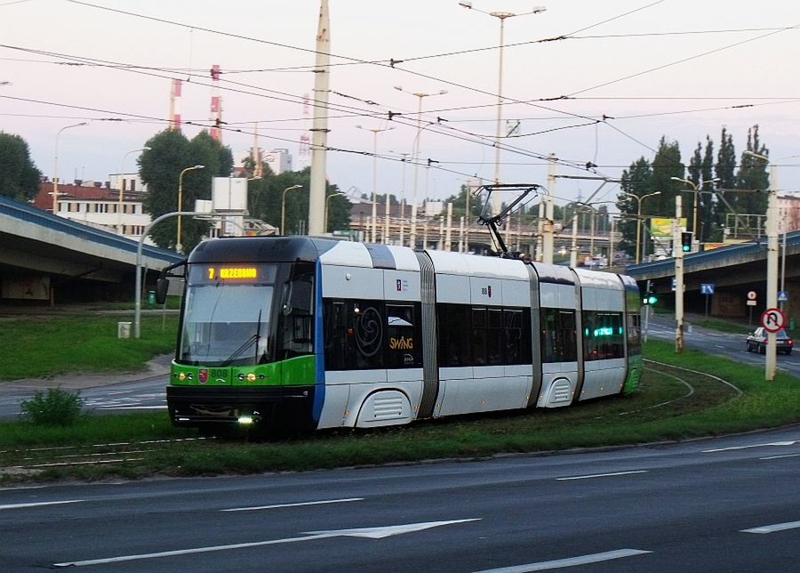 Szczecin. Pobili motorniczego, bo zwrócił im uwagę. Agresywni mężczyźni aresztowani