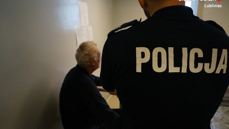 W Koszęcinie mężczyzna podpalił 60 gołębi