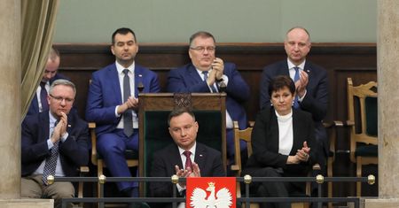 Koronawirus w Polsce? "Epidemia może zaszkodzić rządzącym" [OPINIA]
