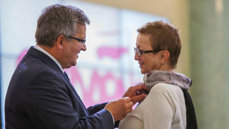 Kinga Kamińska na zdjęciu z Bronisławem Komorowskim