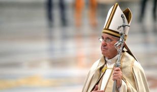 Papież zastanawia się nad zniesieniem celibatu księży. Argument biskupa przekonuje Franciszka