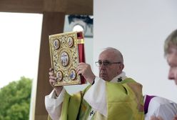 Polski akcent papieskiej pielgrzymki do Irlandii. Franciszek był ubrany w "nasze" szaty