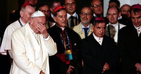 Papież Franciszek ostro o pedofilii. "W Kościele nie ma miejsca na ukrywanie"
