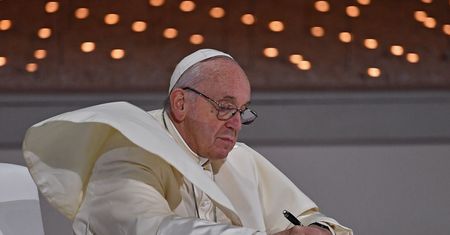 Papież zaostrzył przepisy dotyczące walki z pedofilią w Watykanie