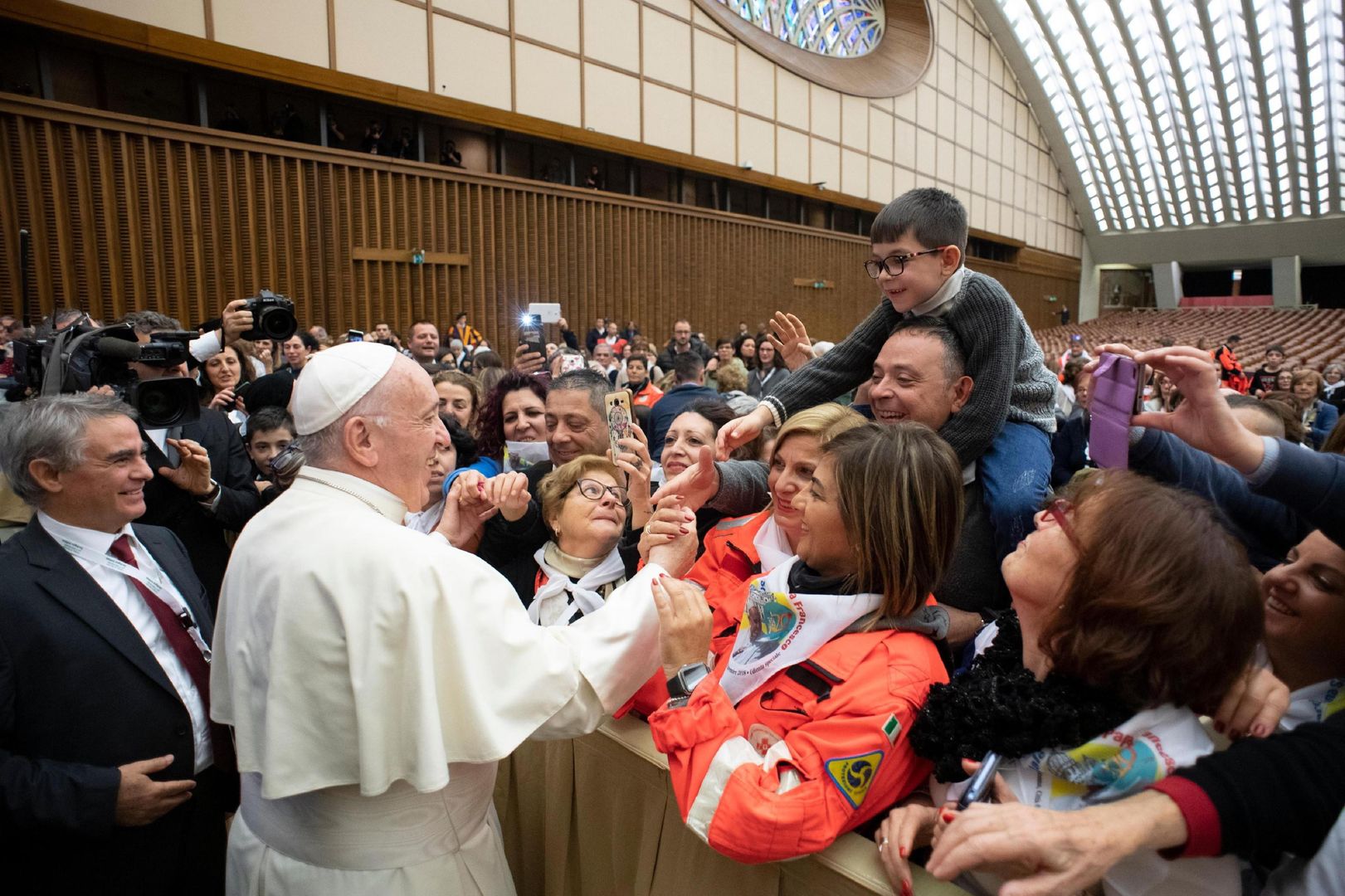 Dzieci z Kliniki Onkologicznej we Wrocławiu odwiedziły w Watykanie papieża Franciszka