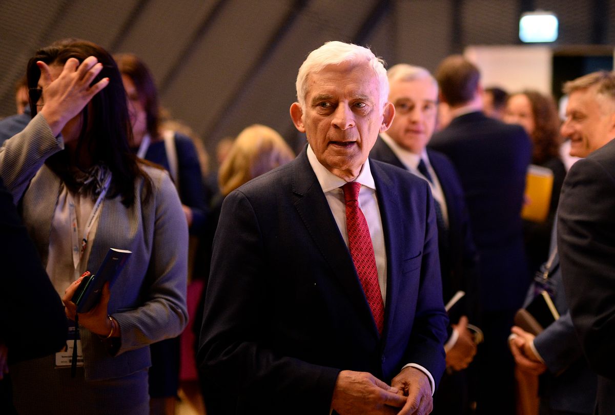 Jerzy Buzek o przerabianiu wizerunku Maryi: To nie powinno się wydarzać