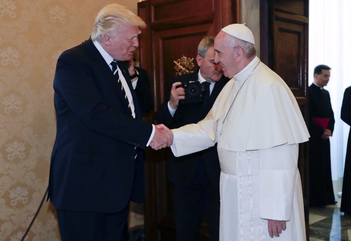 Franciszek mówił, że oceni go dopiero po rozmowie. Tak wyglądało spotkanie z Trumpem