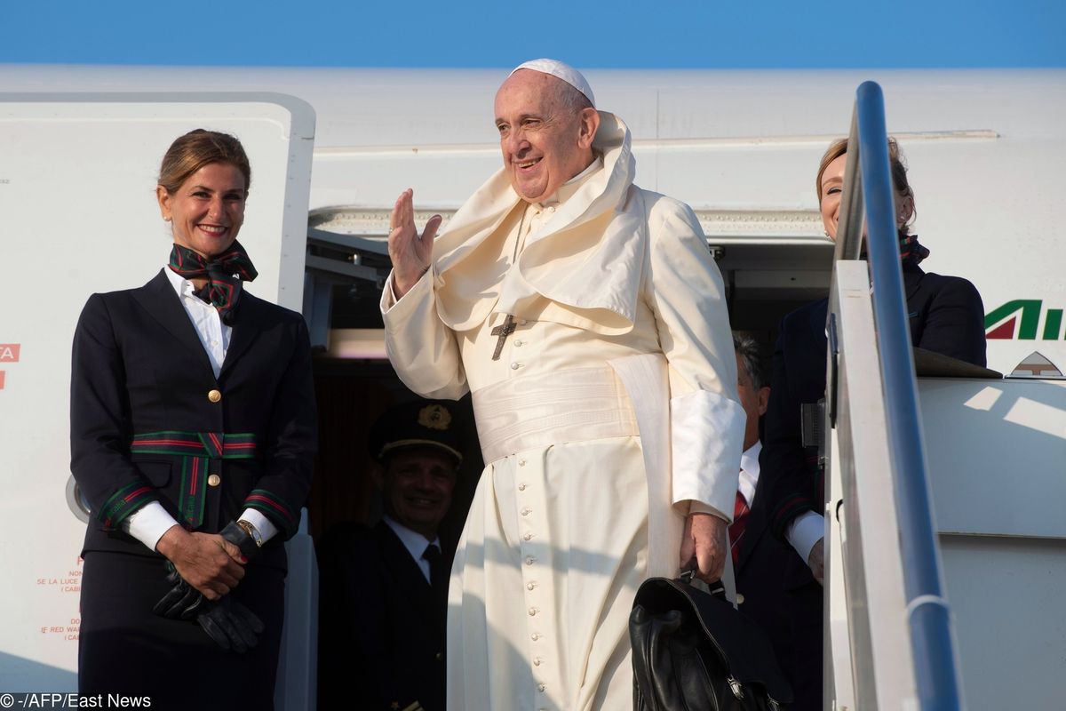 Papież Franciszek żartuje z Amerykanów. Rzecznik Watykanu wyjaśnia