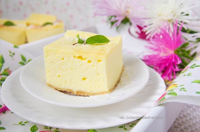Sernik lekki jak chmurka. Oczaruje smakiem wszystkich gości