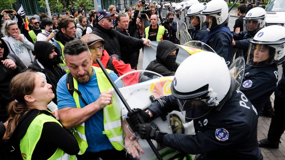 Starcia żółtych kamizelek z policją