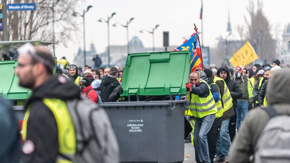 "Żółte kamizelki" ponownie starły się z policją