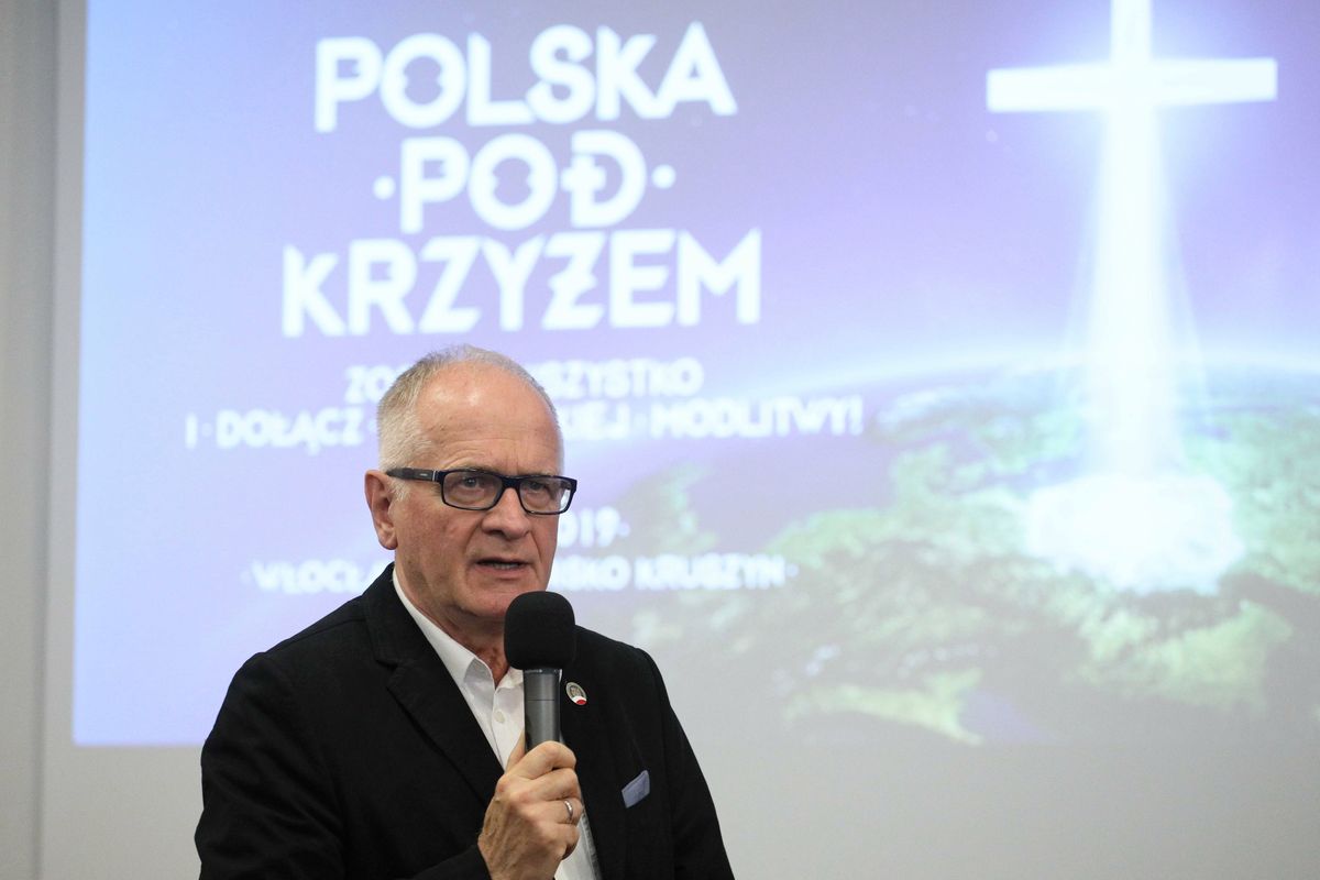 "Polska pod Krzyżem". Tysiące chrześcijan będą się modlić na lotnisku w Kruszynie