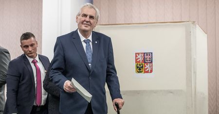 Wybory prezydenckie w Czechach: Zeman wygrywa pierwszą rundę