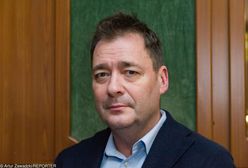 Jacek Rozenek w tarapatach. Codziennie duża kasa przechodzi mu koło nosa