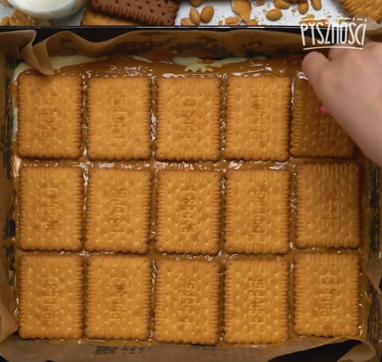 ciasto Snickers bez pieczenia