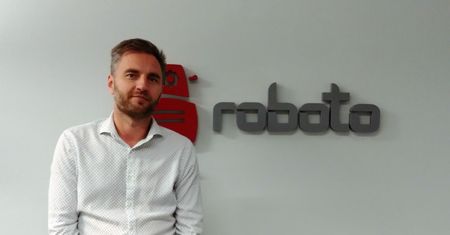 Tłumaczą kilkadziesiąt gier rocznie. W polskim Roboto działają jak ninja