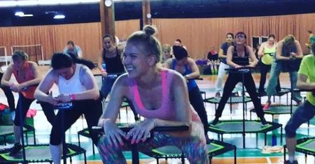 Efektywniejszy i... weselszy niż bieganie! Fitness na trampolinach to hit