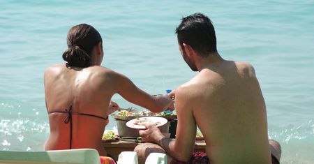Czego nie jeść, kiedy z nieba leje się żar. Ten quiz pomoże ci przetrwać upały