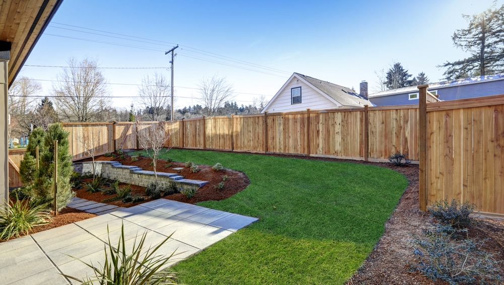 Jak dobrze mieć sąsiada… za płotem, czyli kilka słów o ogrodzeniu