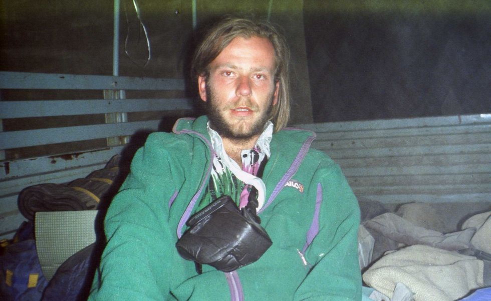 Artur Hajzer podczas wyprawy ratunkowej po Andrzeja Marciniaka, 1989 r. 