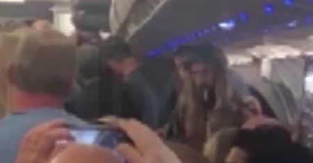 Pasażer zapalił marihuanę na pokładzie. Samolot awaryjnie lądował w Denver