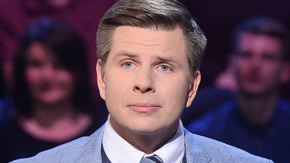 Filip Chajzer podczas nagrania odcinka "Milionerów"