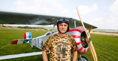 Własnym myśliwcem w przestworza. "Jak samolot można zbudować, to wszystko można zrobić"