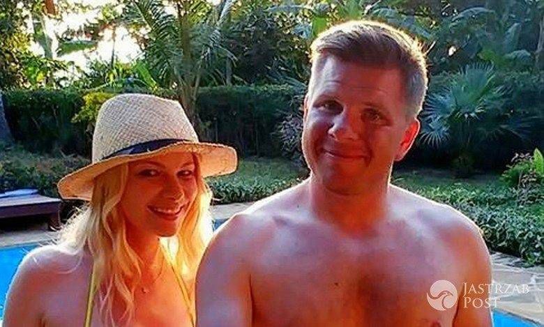 Filip Chajzer z ukochaną w bikini na ultra luksusowych wakacjach na Zanzibarze. Jeszcze ciekawsze jest to, jak tłumaczy zdjęcia z raju