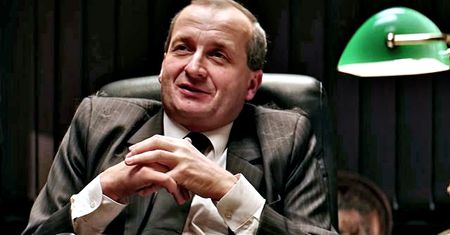 "Ucho prezesa" - odcinek 10 dostępny na Youtube. Wizyta ministra środowiska i polowanie na kota