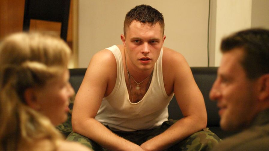 Tomasz Schuchardt jako Janek w "Chrzcie" Marcina Wrony