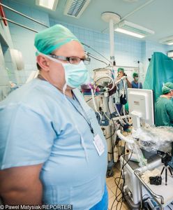 Ma raka, zbiera pieniądze na leczenie. Dostał... zestaw rad, jak leczyć się słońcem i witaminą