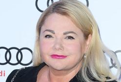 Katarzyna Niezgoda pozuje przy choince. Wygląda naprawdę dobrze!