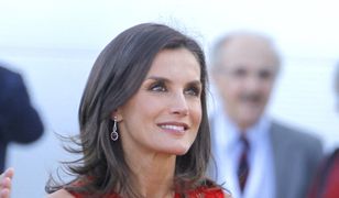 Królowa Letizia w czerwieni. Zachwyciła piękną stylizacją