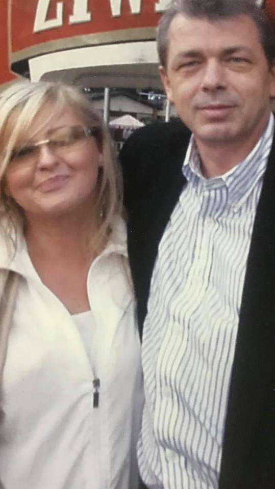 Magda Gessler w prostych włosach