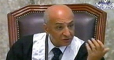 Sąd się zebrał - i odroczył proces Saddama do poniedziałku