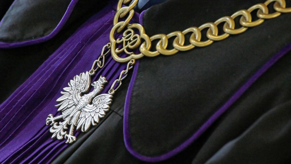 Prezes Wieczorkowski nie odpowiedział, ile zarabiali jego synowie