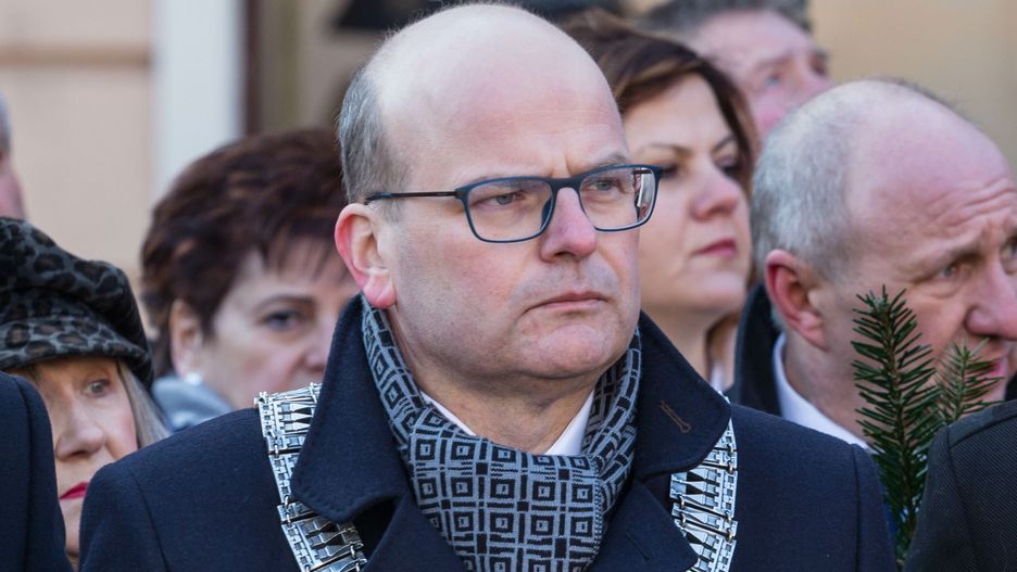 Pijany mężczyzna wtargnął z siekierą do sekretariatu prezydenta Grudziądza