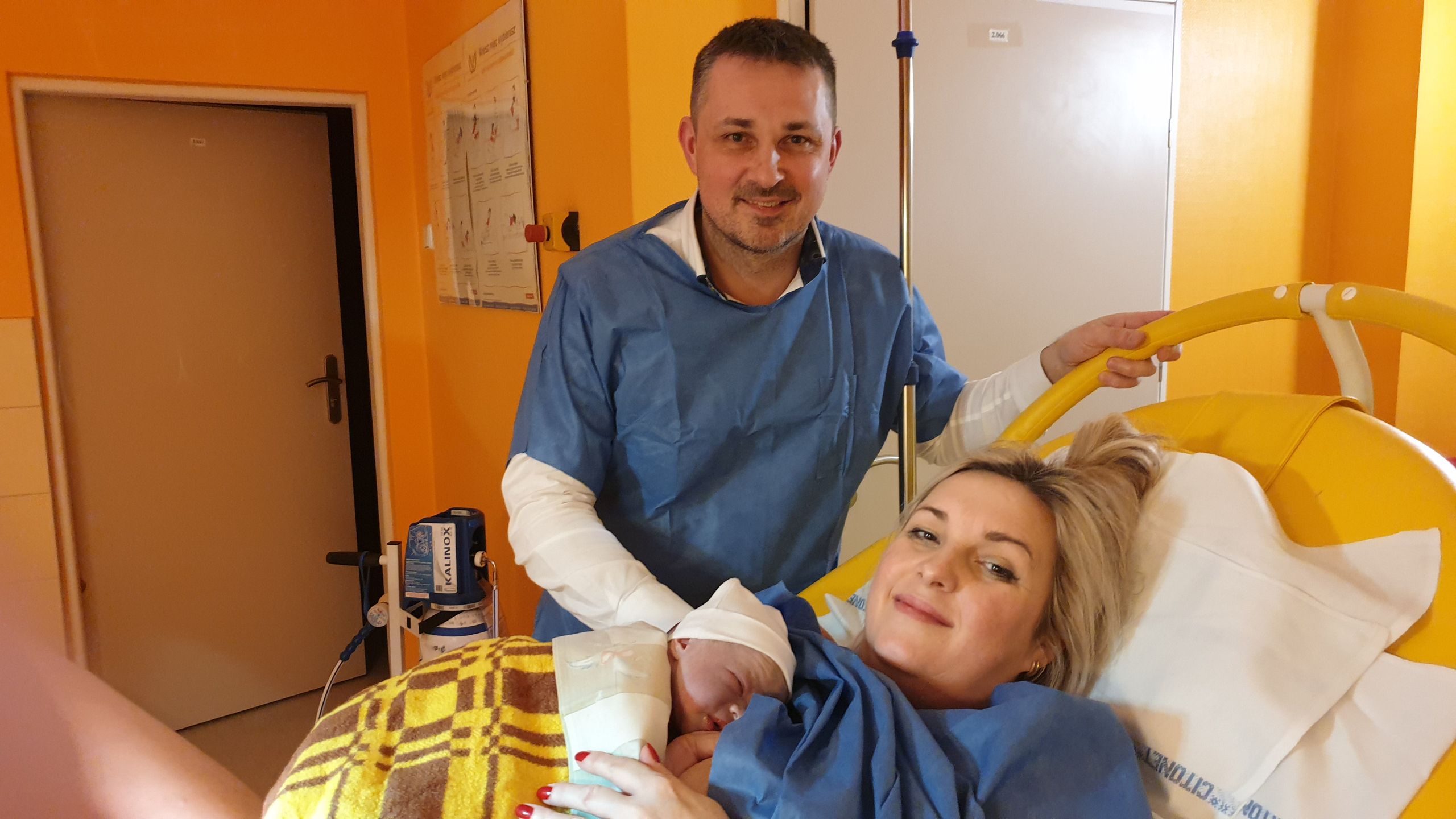 Danuta i Marcin Pierzynowscy z synkiem 