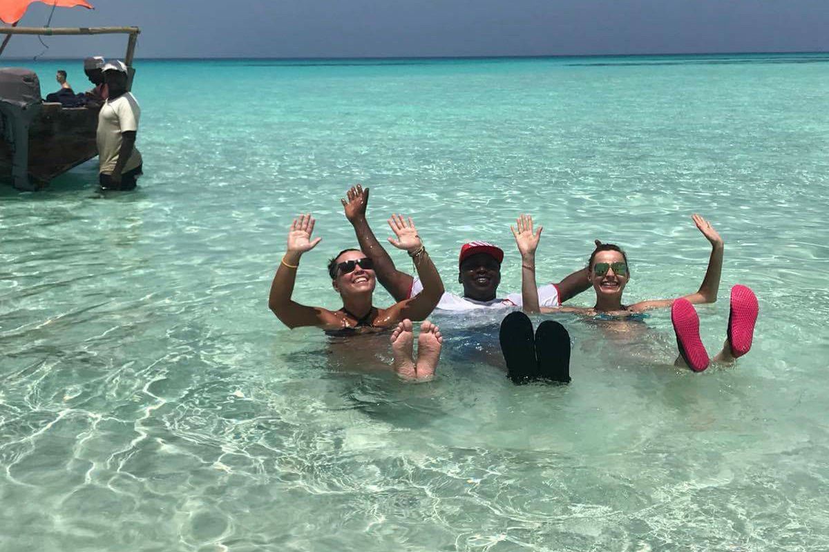 Deo z Zanzibaru podbija serca internautów. Marzy o wizycie w Polsce