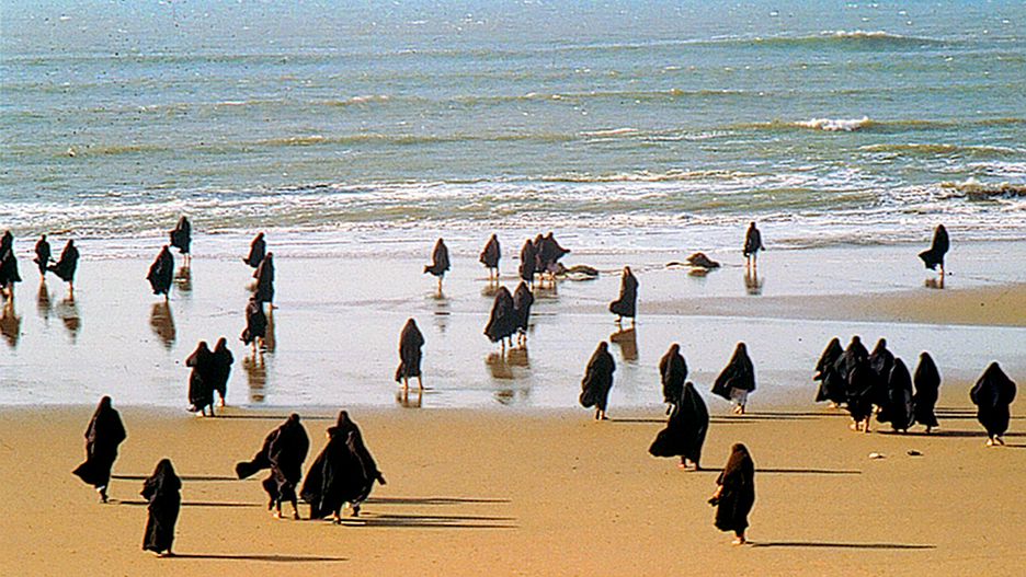 Saudyjki mogą się chwilowo wstrzymać z kupowaniem bikini