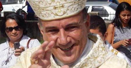 Brazylijska policja rozbiła szajkę księży. Na czele stał biskup katolicki