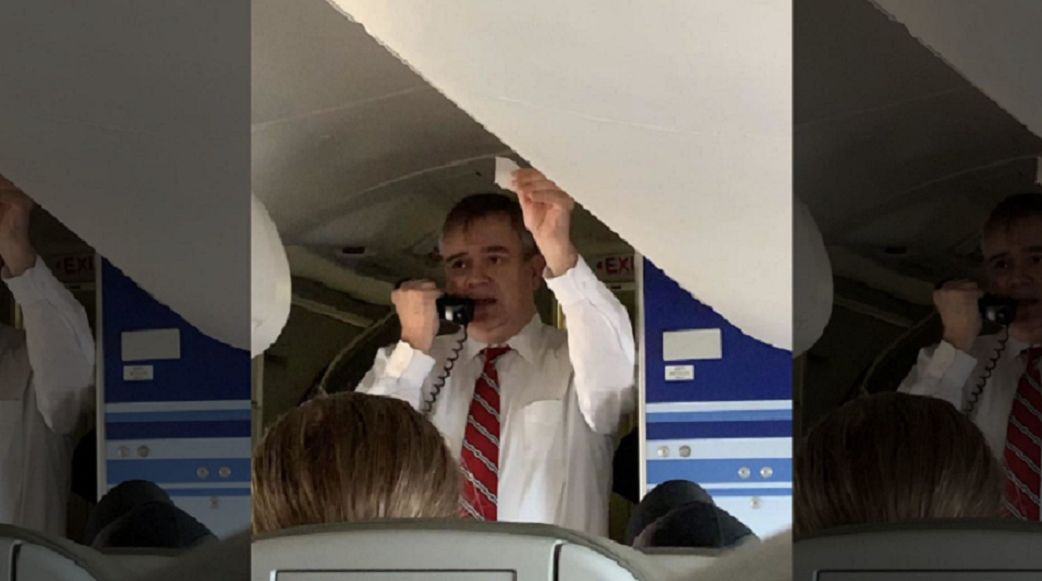 Liderzy linii lotniczych Jetblue często latają klasą ekonomiczną i rozmawiają z pasażerami