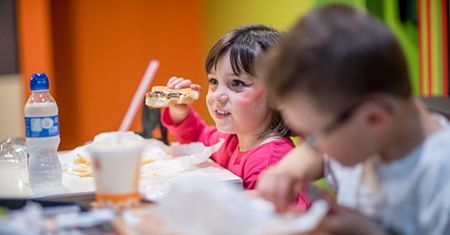 Koniec wycieczek do McDonalda. Rodzice zabrali głos