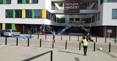 Koronawirus. Wrocław. Pięć przypadków w szpitalu klinicznym. Chore dziecko w Przylądku Nadziei