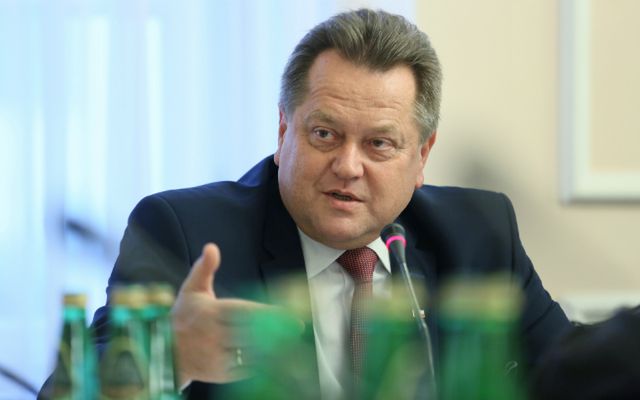 Zieliński: opozycja wywiera wpływ na zmianę zeznań kierowcy seicento