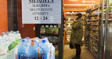 Jakież to polskie. Po donosie, jest już pierwszy mandat za otwarty sklep