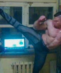 Zdjęcia prężącego mięśnie więźnia na Facebooku. Jak to możliwe? "Strażnicy mają za dużo na głowie"